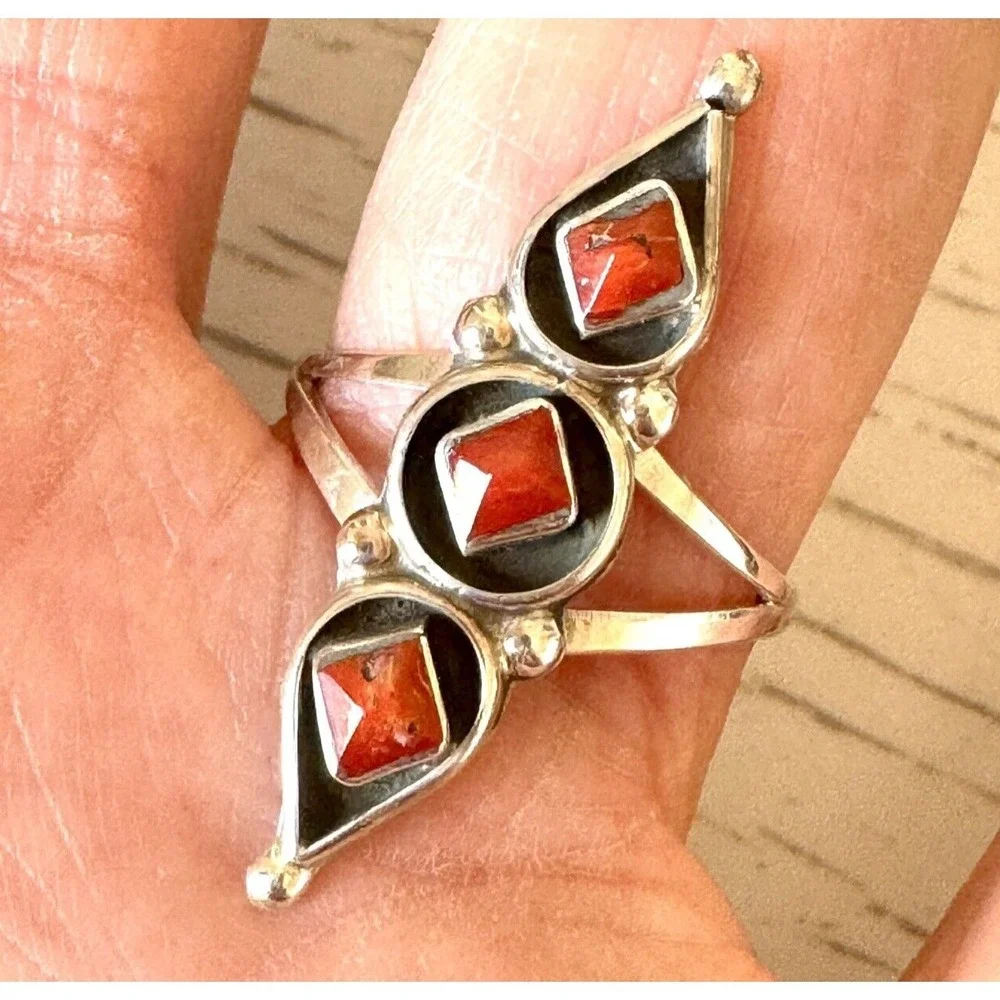 Native American Red Coral Ring Sz 7.5 Sterling FC‎ Fred Cachini Zuni Long